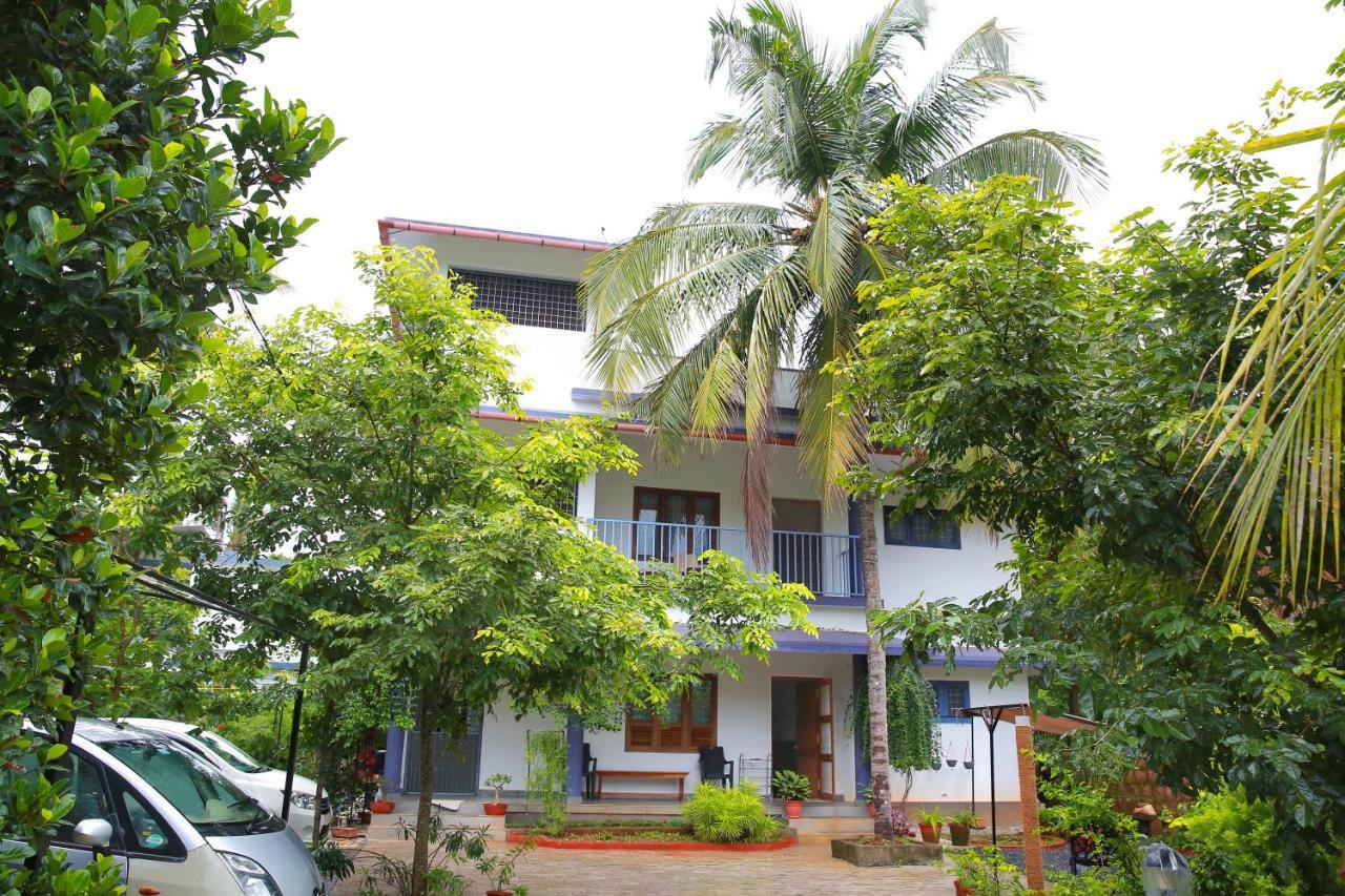 Monsoon Apartments كانور المظهر الخارجي الصورة